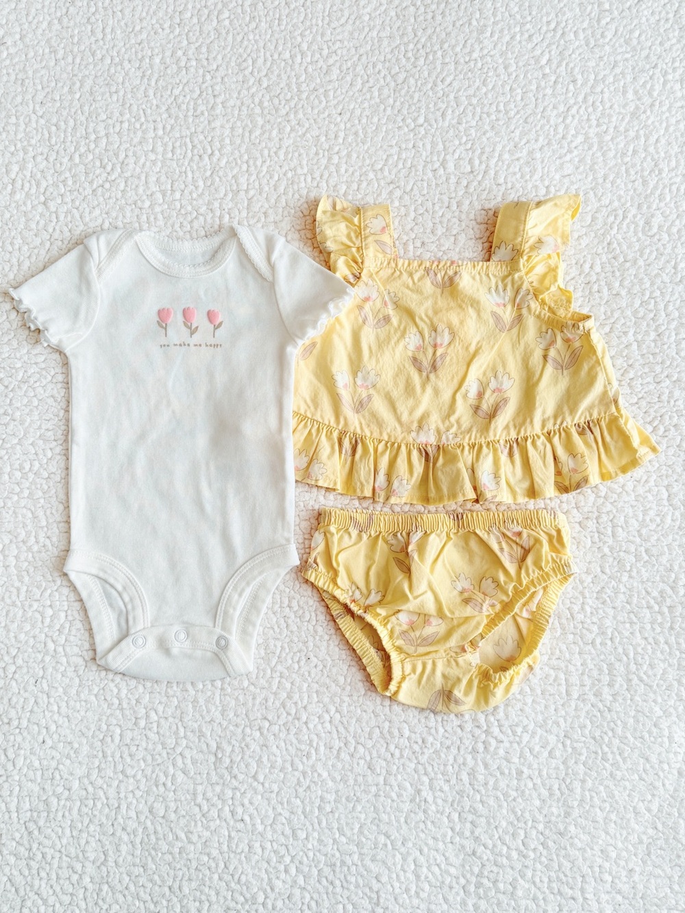 🌼Just One You By Carter’s 3 Piece Floral Outfit Set Size 3 Months